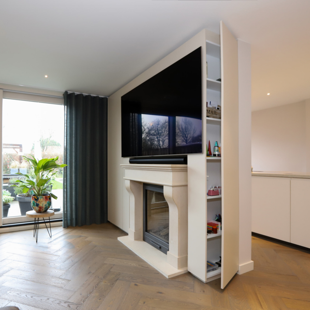 TV-MEUBEL IN JOA'S WHITE, SAMEN MET DE HAARD EEN GEHEEL 6